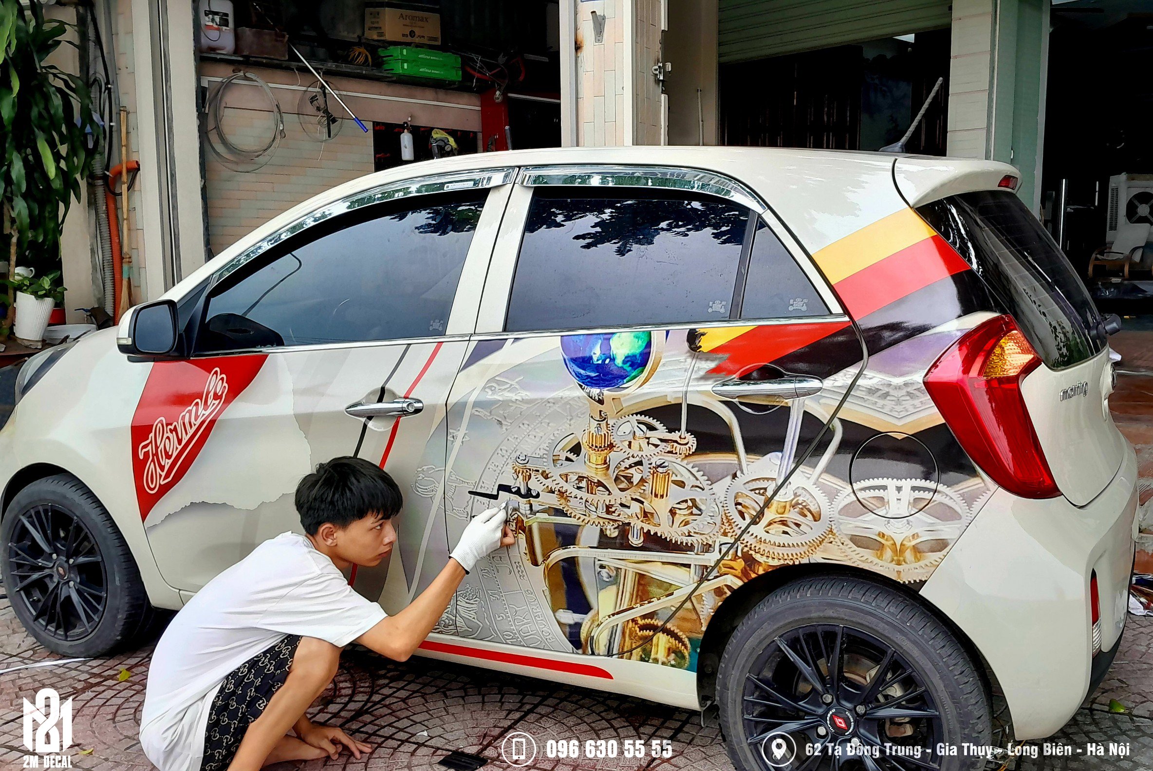 dán decal thương hiệu quảng cáo